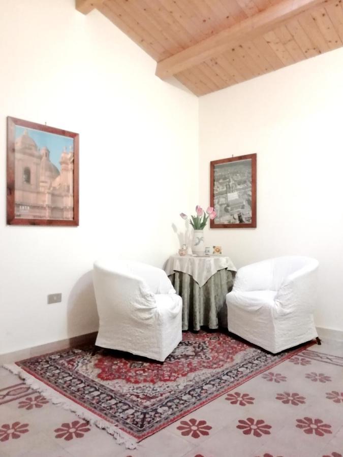 Maride Holiday Noto Exterior foto